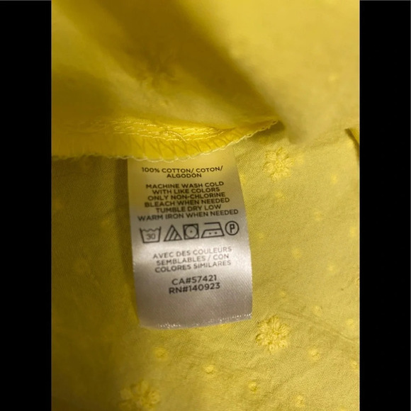 NWT Loft Ann Taylor Yellow Ruffle Cap Sleeve Button Down Top - Picture 3 of 7